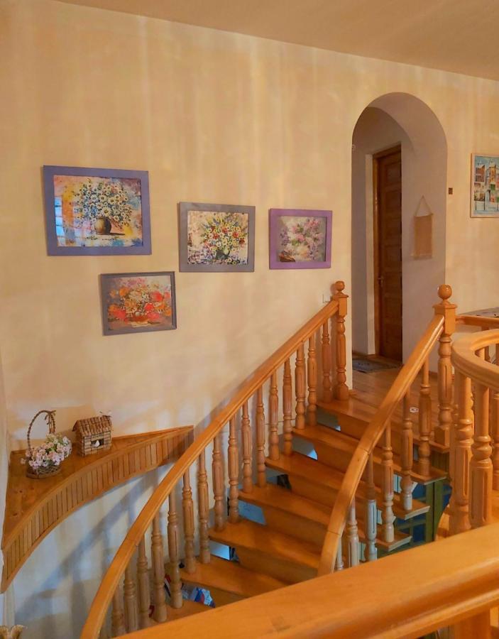 Nitsa Guest House ゴリ エクステリア 写真