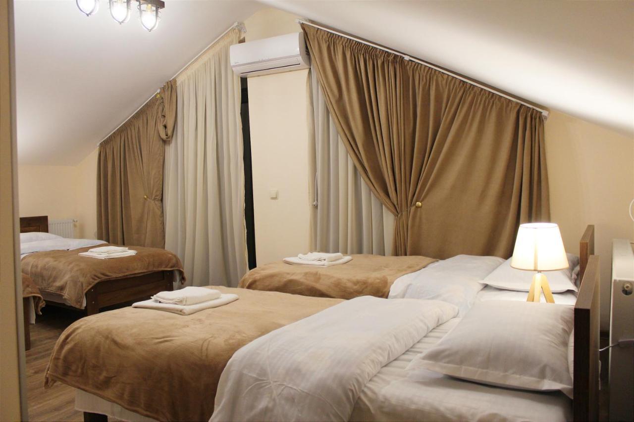 Nitsa Guest House ゴリ エクステリア 写真